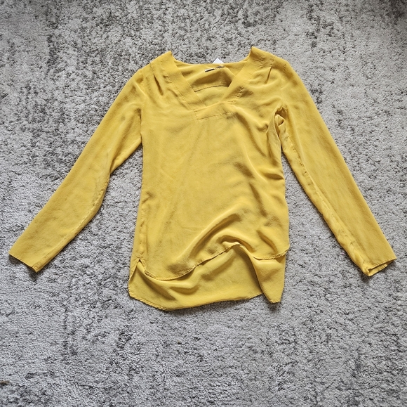 100% Silk Top - Picture 5 of 9